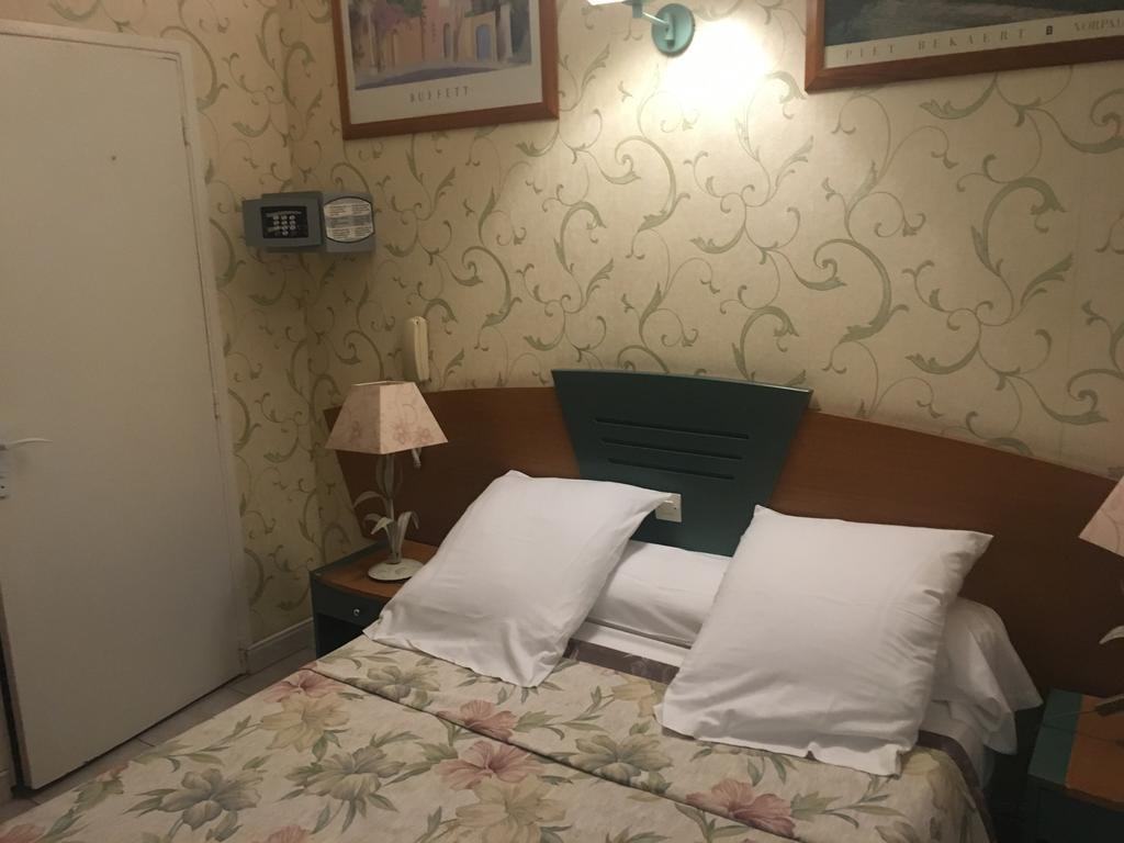 Hotel Relax マルセイユ エクステリア 写真